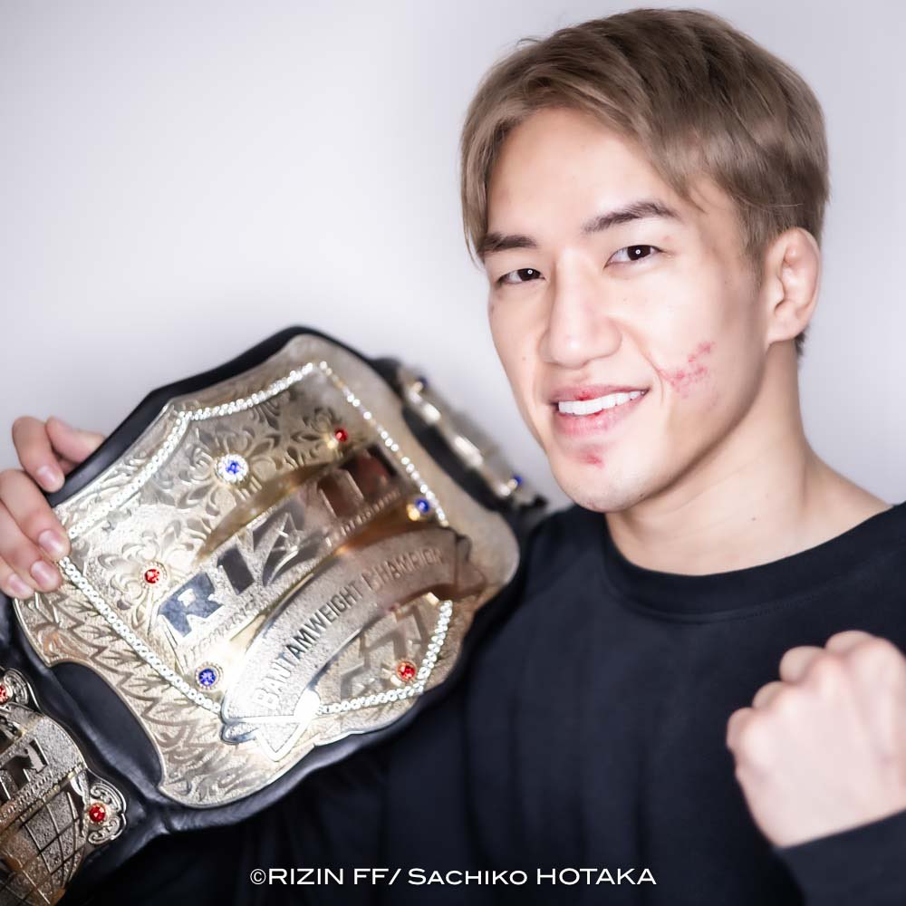 greco_free's tweet photo. 【#朝倉海 @kai_1031_】
#RIZINの漢たち -闘いのあと-

#postfightportraits #scars_wounds_emotions #RIZIN #試合後ポートレート 

#RIZIN45
2023年12月31日（日）
さいたまスーパーアリーナ
👑第6代RIZINバンタム級チャンピオン https://t.co/sbT8n7R1gv