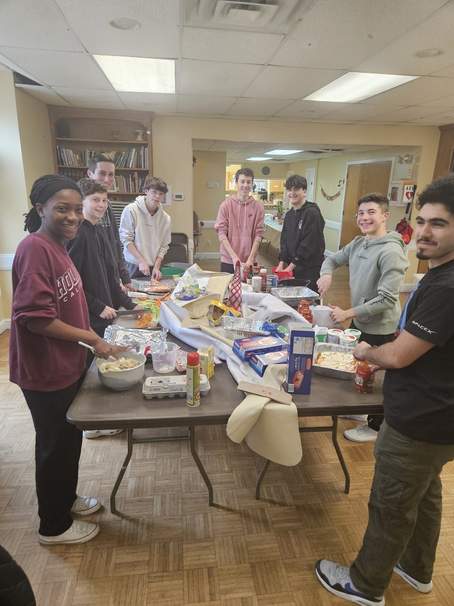 Mrs. Redfield tweet media