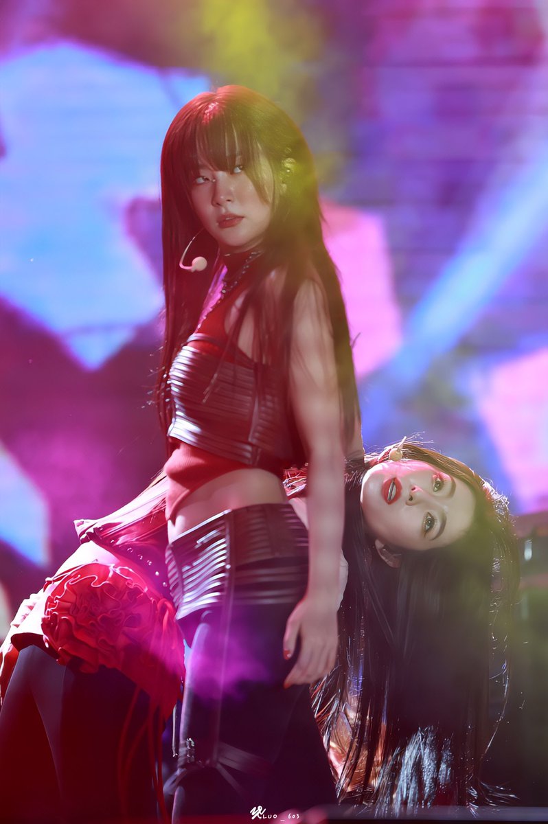 joohyuncentric's tweet photo. this is the aseul pic https://t.co/GpbWJqvCsH