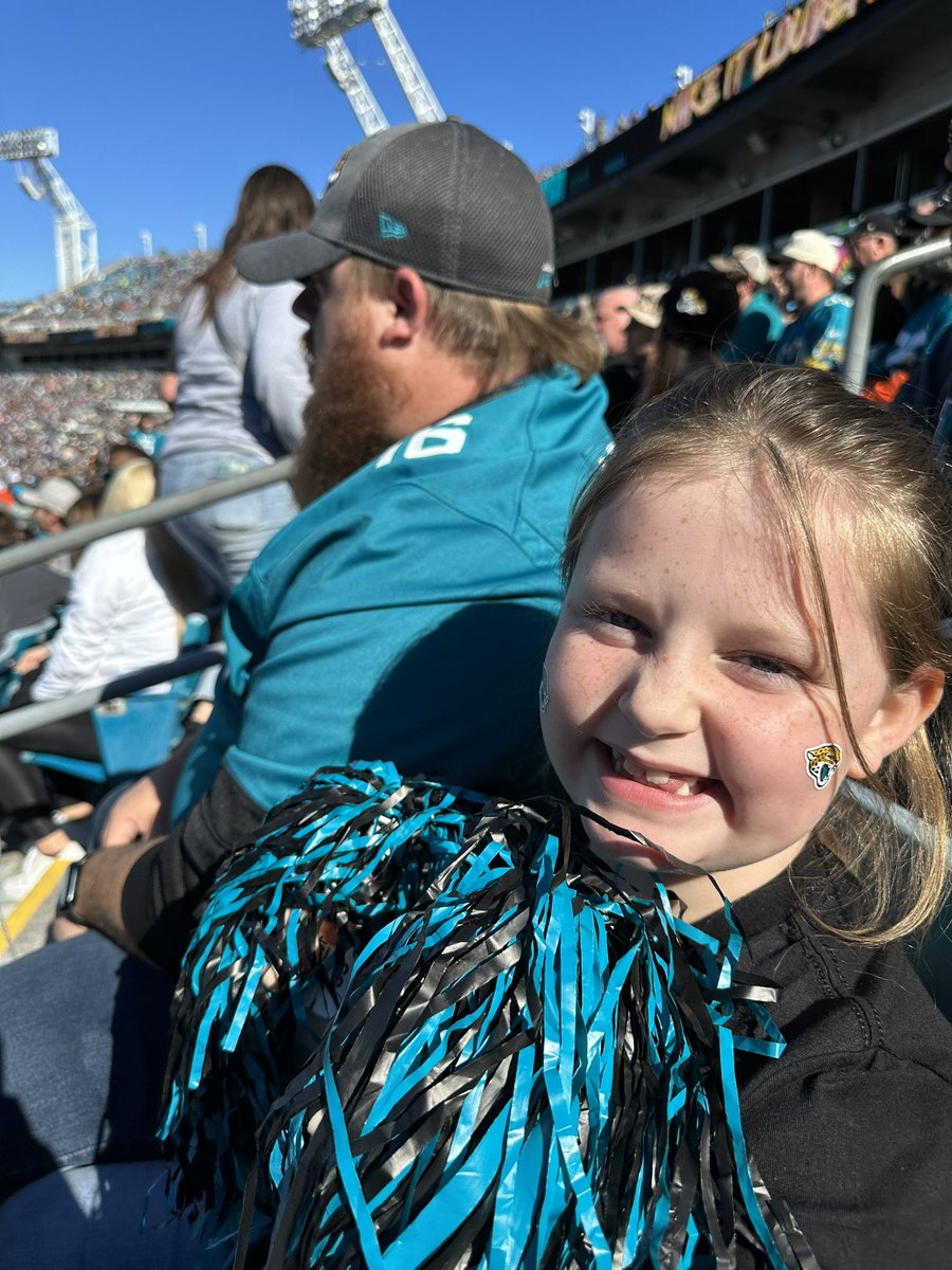 jabthom's tweet photo. #DUUUVAL https://t.co/V1dO3MJtGD