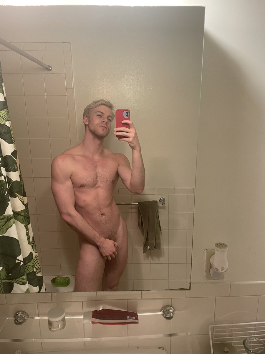 AaronSMichaels's tweet photo. Last thirst trap of 2023 https://t.co/yOuh2dRPzB