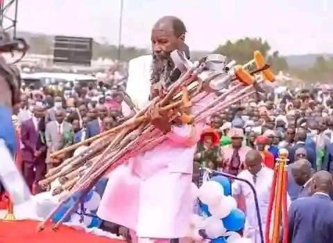 OhioRepent's tweet photo. 🔴#2023TheYearThatWas! The Year Of The Victory Of The Blood Of JESUS. The LORD Harvested Massively Just in Kenya. 

👉Cripples- 157
👉Blind- 109
👉Deaf- 47
👉Lame- 58
👉Lunatic- 6
👉Leprosy- 3
👉Paralysis-15
👉Bedridden- 2
👉Others- 57
453 Tangible Miracles Of JESUS..

⏩Glory To JESUS 🔥🔥🔥🔥