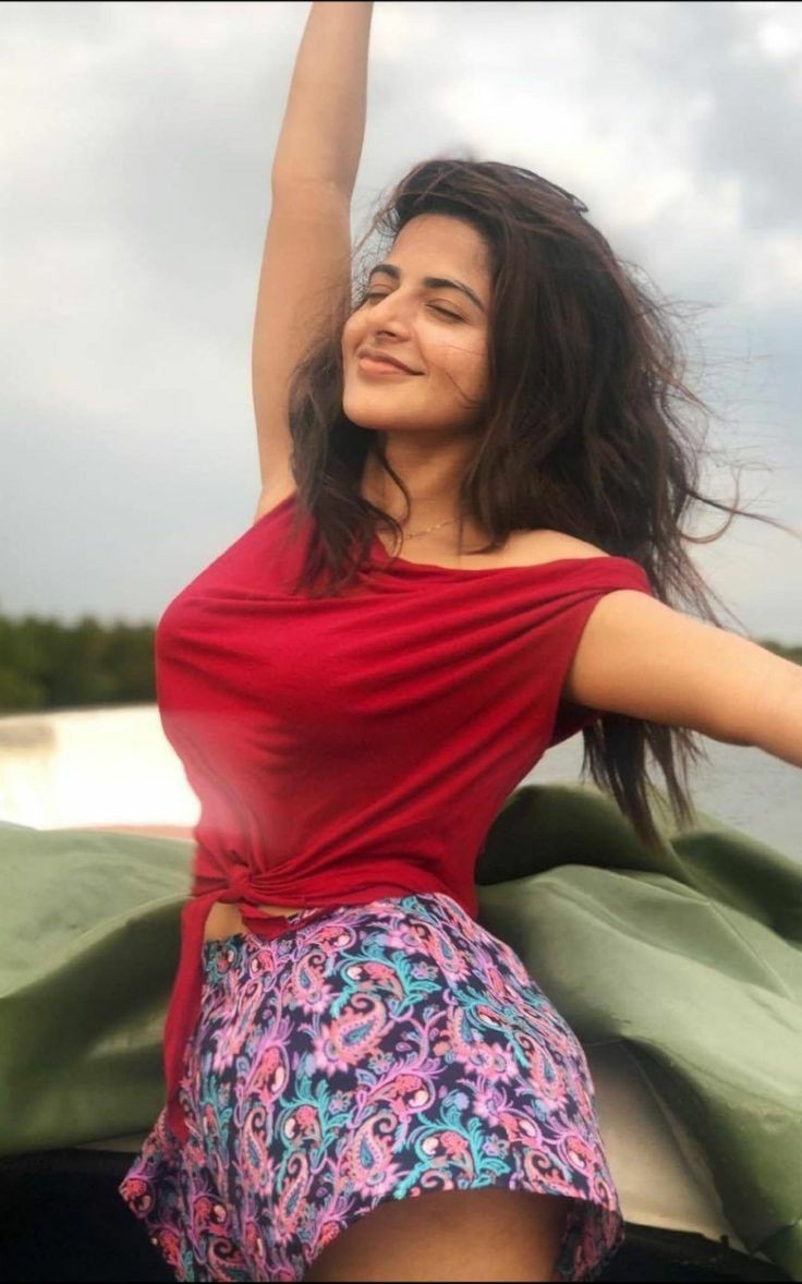 GCslyTZWgAAqxZ0?format=jpg&name=medium