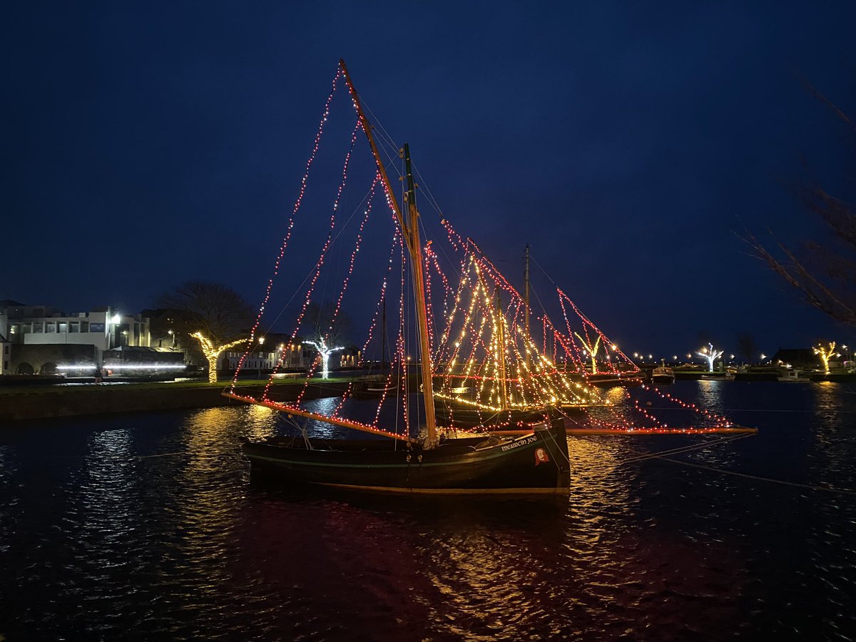 FinnEoghan's tweet photo. This New Year will mark 900 years of Gaelic Galway 🇮🇪 

In 1124, the High King of Ireland built Dún Gaillimhe to be his main port. 

In 2024, let’s celebrate the vibrant Gaelic heart of our city, teanga, ceol agus cultúr!

Athbhliain faoi mhaise.
Go mbeirimid an 900 gcéad! https://t.co/8yXQKTvPKt