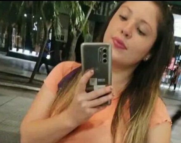 desaparecidaorg's tweet photo. Noelia Evelin Rodríguez tiene 22 años, desapareció el 15/12/23 en Resistencia provincia del Chaco. Estatura 1,60. Vestía remera gris con imagen de Los Simpson y bermuda rayada. Por favor compartir, y avisar #URGENTE a la policía local, o al ☎️ 911   

#Resistencia #Chaco https://t.co/stM7Zq3cRl