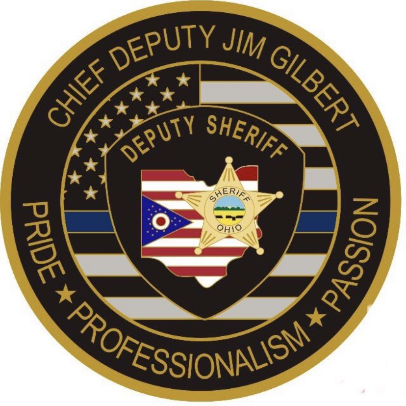 CHIEFGILBERT1's tweet photo. GIVEAWAY TIME! In honor of the last day of 2023-After  💯 Retweets of this post, I will select a random follower who retweeted, to win one of my personal challenge coins! Good Luck &amp; Happy New Year 2024 #Retweet @CHIEFGILBERT1 #ThinBlueLine #followChiefGilbert1 #happynewyear2024 https://t.co/w1Nm9bAsQR