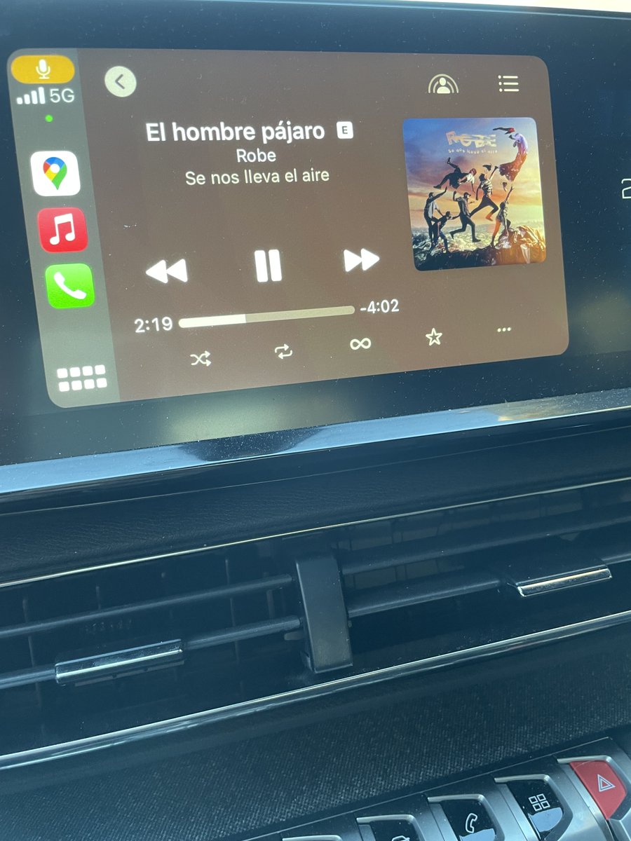 JaumeMartinez's tweet photo. Igual que me ocurrió con Mayéutica, la última quincena del año he entrado en bucle con el último de los @Robe_Extremo. https://t.co/Znrj6sGUGE