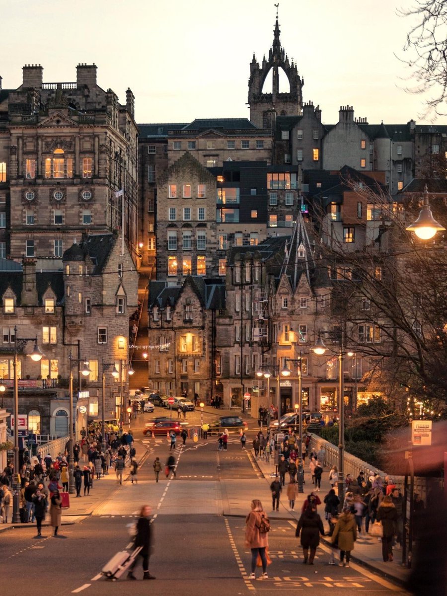VisitScotland's tweet photo. #SCOTLAND 2023...THAT'S A WRAP! 💙 Happy #Hogmanay everyone, slàinte mhath! 🥃🎊 Who's dreaming of a trip in 2024?! 🙋

1. 📷 IG/snapsbyshirin 
2. 📷 IG/scotland_in_lux 
3. 📷 IG/zico_89 
4. 📷 IG/kristyashton https://t.co/vNozQoBc48