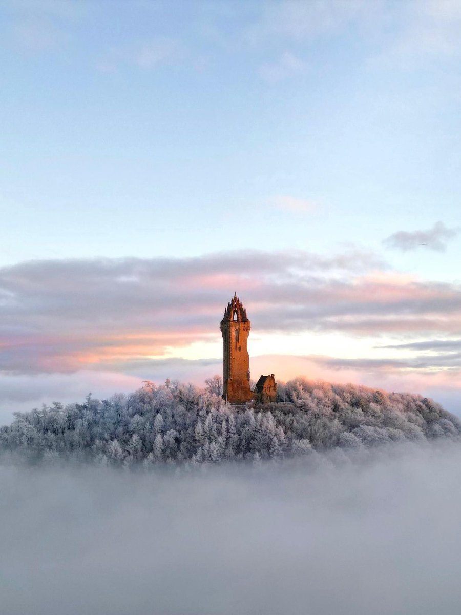 VisitScotland's tweet photo. #SCOTLAND 2023...THAT'S A WRAP! 💙 Happy #Hogmanay everyone, slàinte mhath! 🥃🎊 Who's dreaming of a trip in 2024?! 🙋

1. 📷 IG/snapsbyshirin 
2. 📷 IG/scotland_in_lux 
3. 📷 IG/zico_89 
4. 📷 IG/kristyashton https://t.co/vNozQoBc48