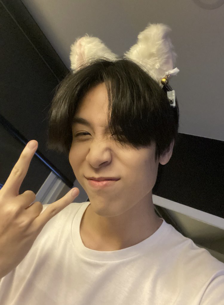 JISANG tweet media