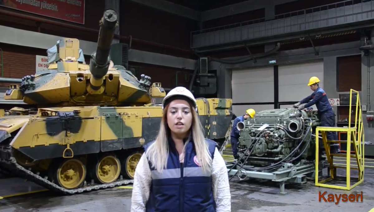 SavunmaSanayiST's tweet photo. 🔴Yurdun dört bir yanındaki Askeri Fabrikalar, Türk Silahlı Kuvvetleri’nin harbe hazırlık oranının arttırılmasında kritik rol oynuyor. 

— Kâr amacının ikinci planda olduğu bir yapıya sahip fabrikalar, her türlü şart ve koşulda harp araçlarını işler halde tutuyor. 

📸Retrofitten geçen AH-1 Cobra Taarruz Helikopteri ile M-60TM Ana Muharebe Tankı: