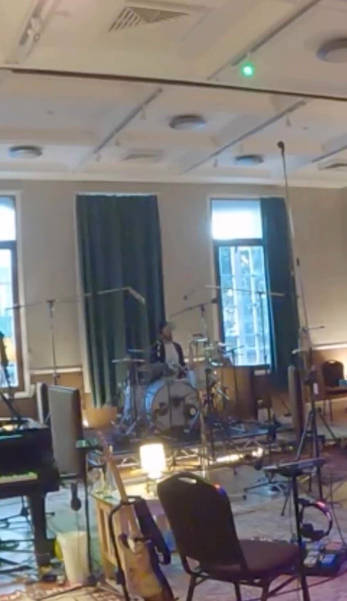 Moon Music snaps from the studio dropped in <a href="/coldplay/">Coldplay</a>’s 2023 recap video 👀

🌙🎶 #MoonMusic