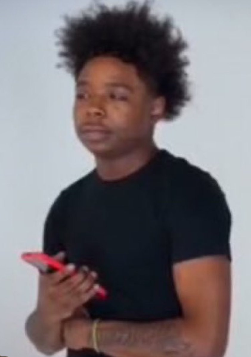 iluvbiglips's tweet photo. me when a mf say “send a contact pic” https://t.co/jAXJuy2ryS