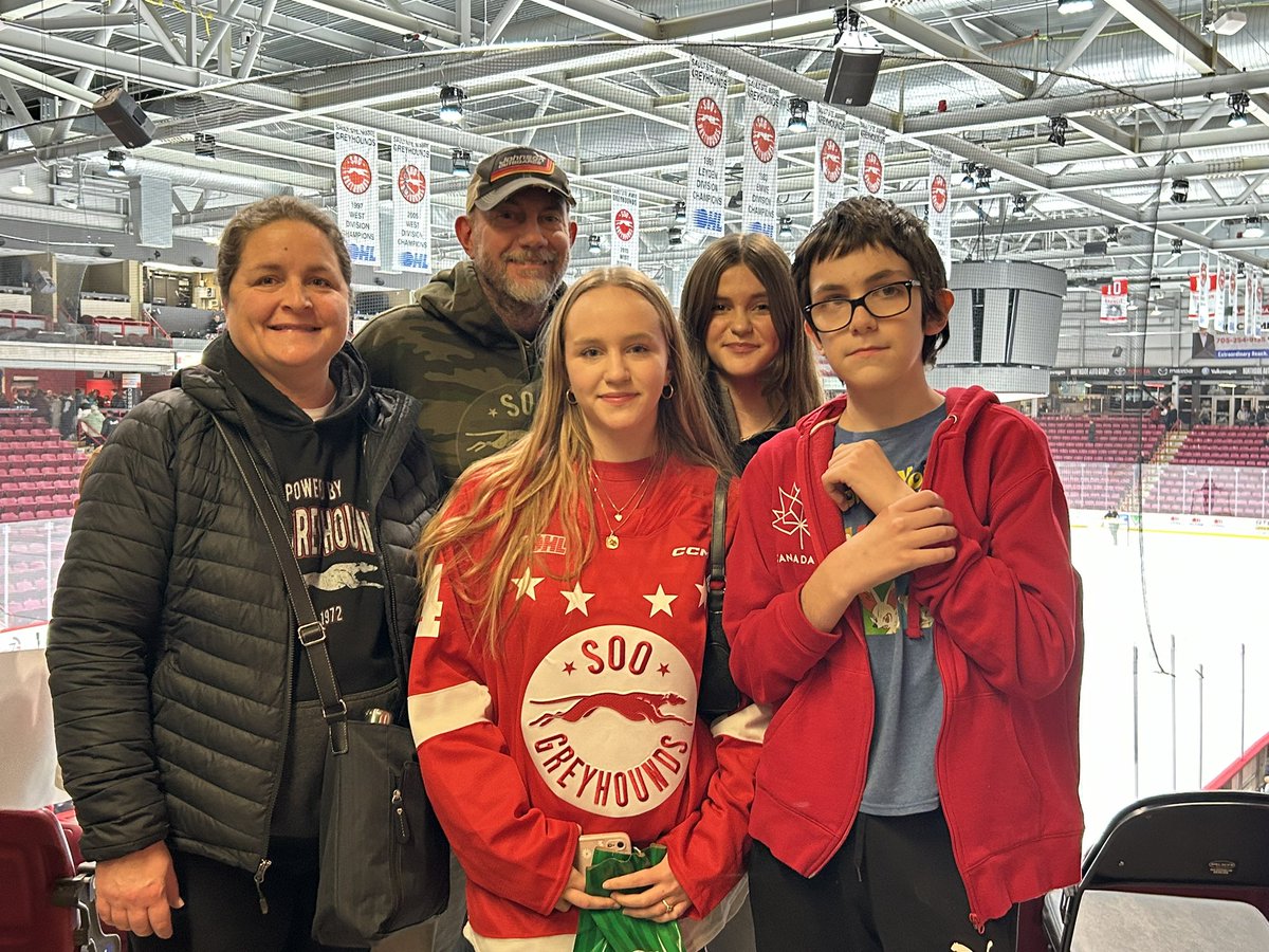 So grateful to <a href="/gordonstrat/">Karen Gordon</a> and <a href="/MelissaKnightJ1/">Melissa Knight-Johnson (she/her)</a> for the tickets and the jersey for Mac! It was so thoughtful and some great family time to take our minds off everything that’s going on right now. ❤️❤️❤️
