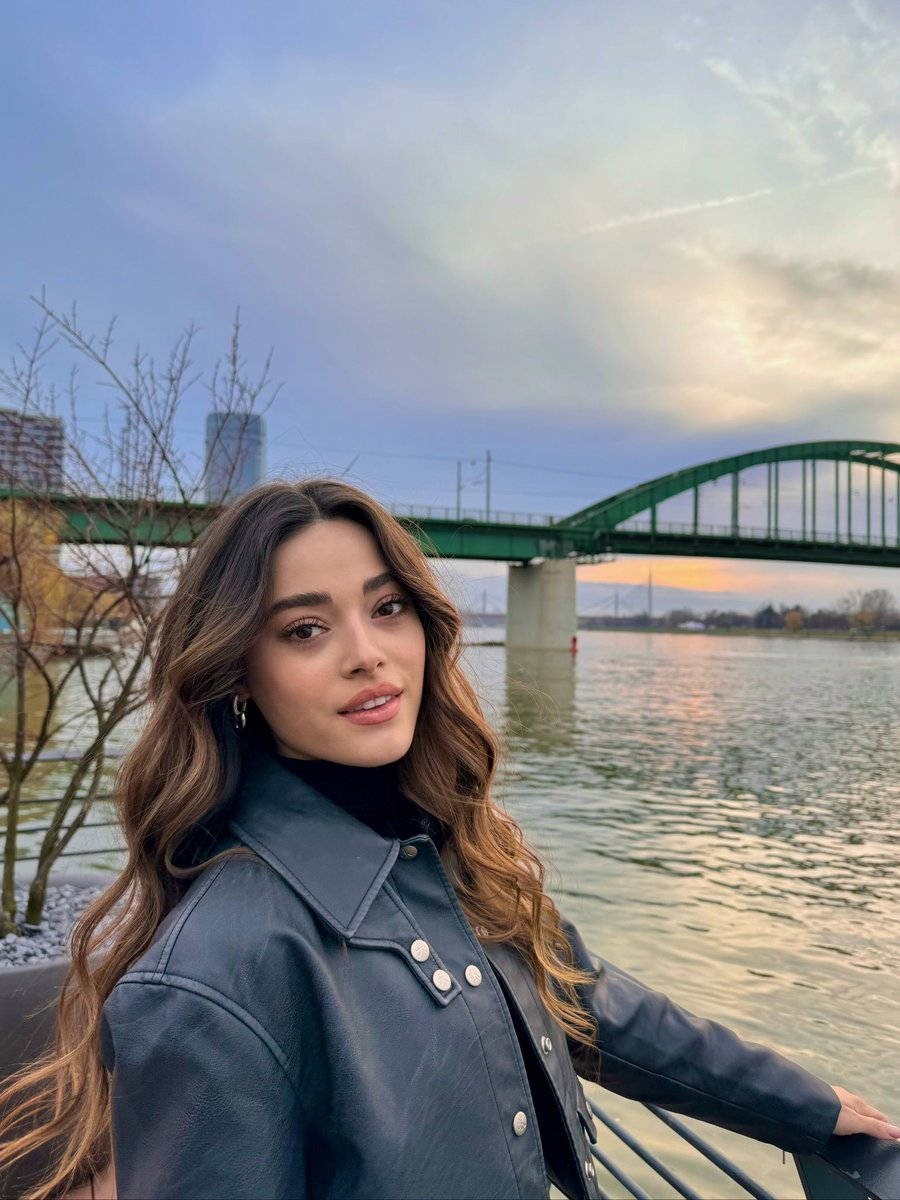 Simay Barlas tweet media