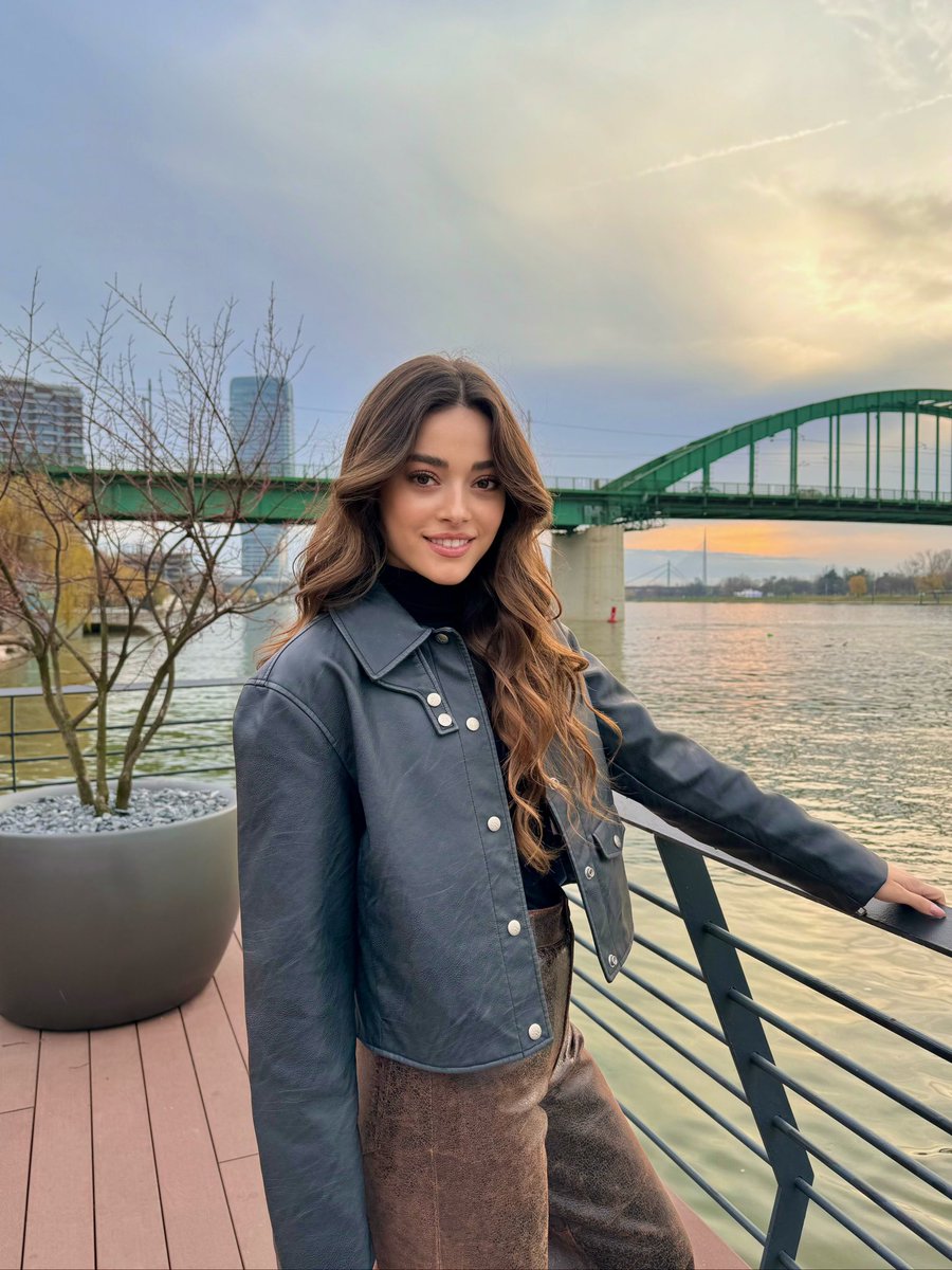 Simay Barlas tweet media