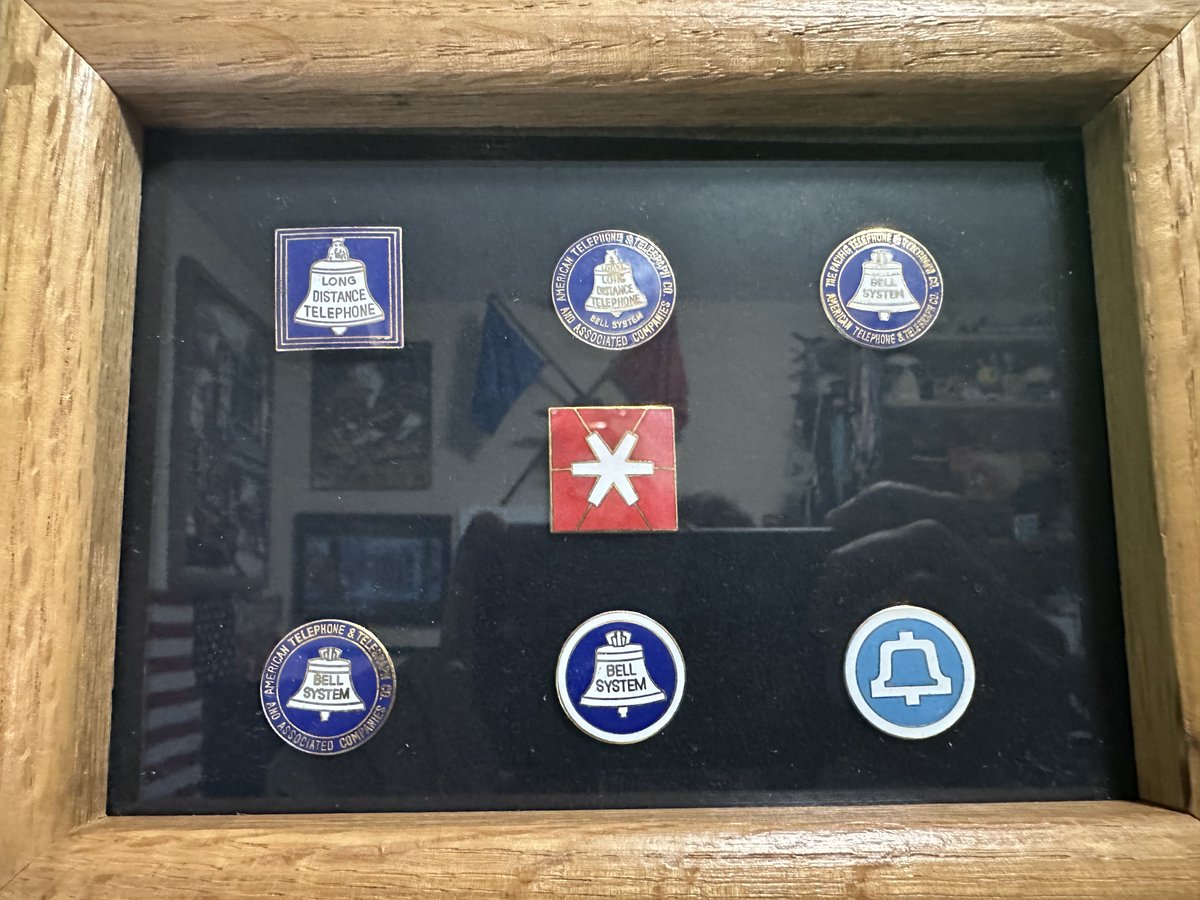 aldo_delgado's tweet photo. Top Left to Right 1889, 1900, 1921
Bottom Left to Right 1939, 1964, 1969
#bellsystems https://t.co/EZXDcQ2r52