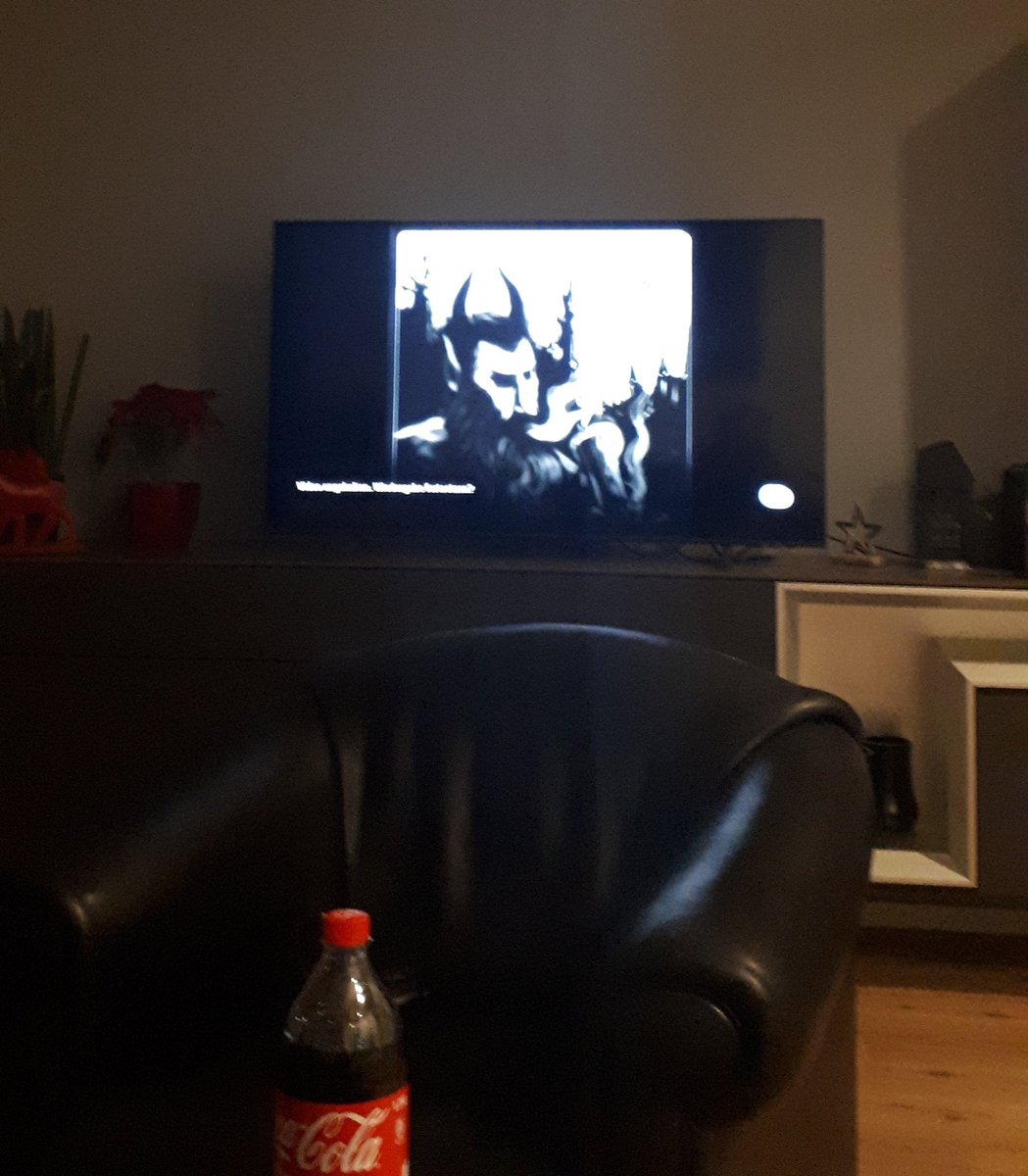 flopsemann's tweet image. Füße hoch, arschlecken!