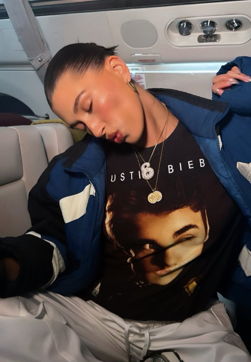 irenicbieber's tweet image. hailey is so real