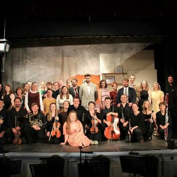 cumbriaopera's tweet photo. Wishing all our supporters &amp; friends a very Happy New Year! We're very grateful for your support in 2023. To opera-makers everywhere, here's to an opera-filled 2024!

P.S. Watch this space if you're a fan of Cumbrian Folk Stories 👻🧚🧟‍♀️🏔🏞 https://t.co/MdCFT6ednC