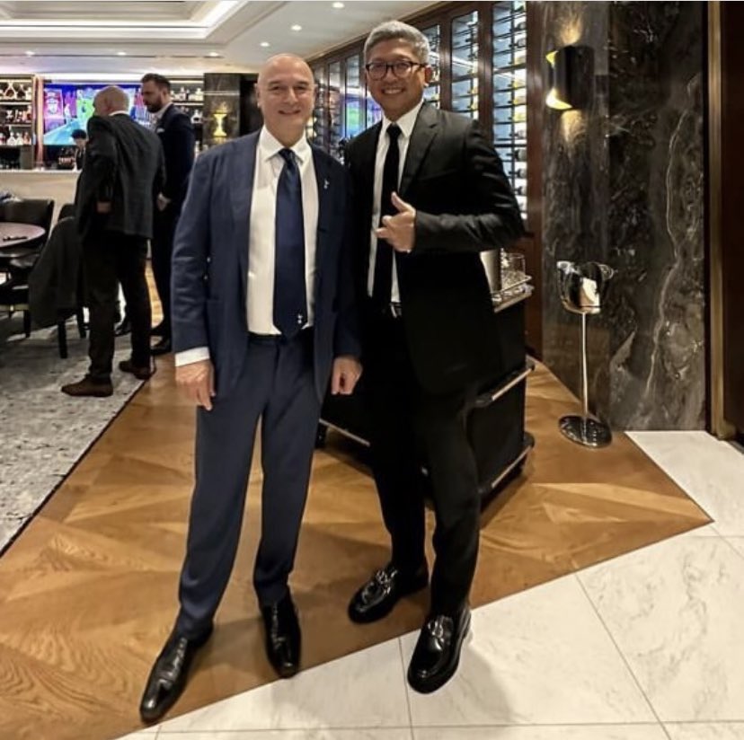 Lilywhite_Rose's tweet image. #thfc Mohamad Prapanca President of Indonesian football club Persija Jakarta was a guest of Daniel Levy at Tottenham for the recent game vs Everton.