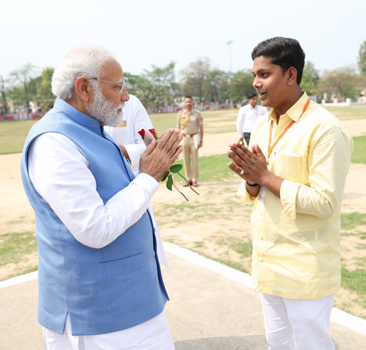 KanojiaPJ's tweet photo. मित्रों बलात्कारियों से पुराना नाता है? https://t.co/4WzFgm4DfY