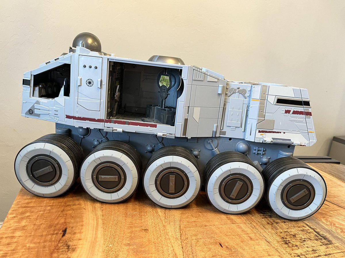 InfinityToyzOKC's tweet photo. Checkout this Star Wars monstrosity I found at a Goodwill in Tulsa, OK for $6!  2008 CLONE WARS TURBO TANK JUGGERNAUT!  Missing pieces but is still in working condition.  Trying to decide if I want to try complete this bad boy 🤔 @starwars https://t.co/bCbFJSXRNL