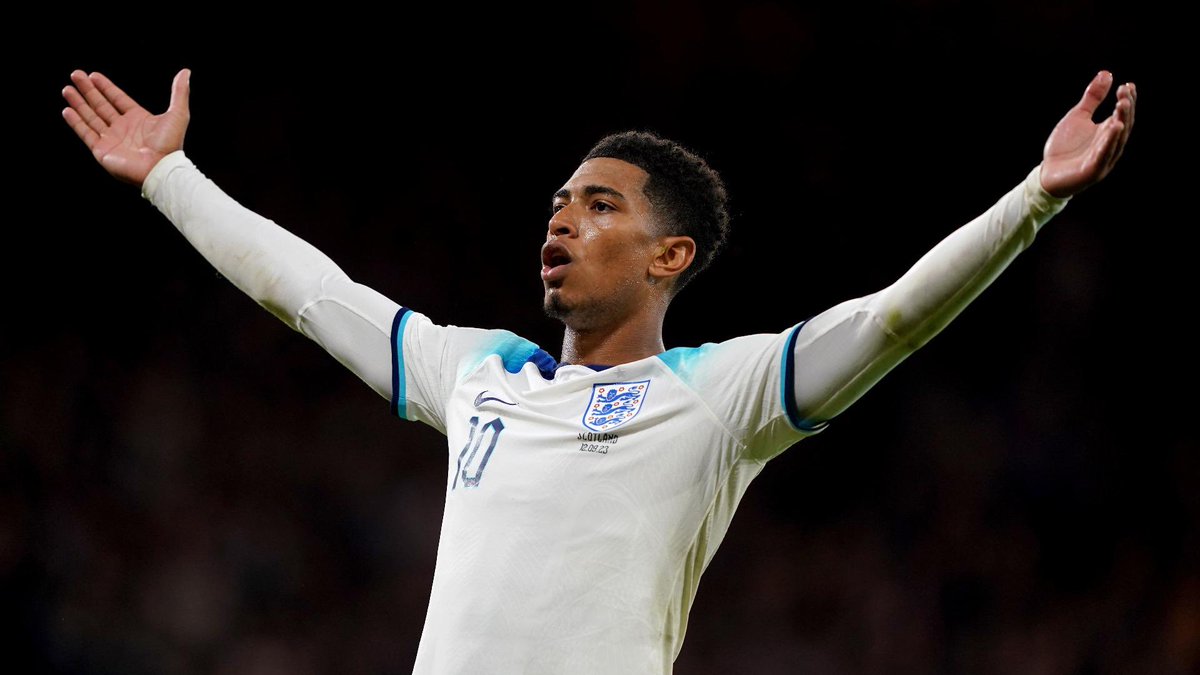 The year England win  the Euros…. 

Happy new years 🏴󠁧󠁢󠁥󠁮󠁧󠁿🏴󠁧󠁢󠁥󠁮󠁧󠁿🏴󠁧󠁢󠁥󠁮󠁧󠁿