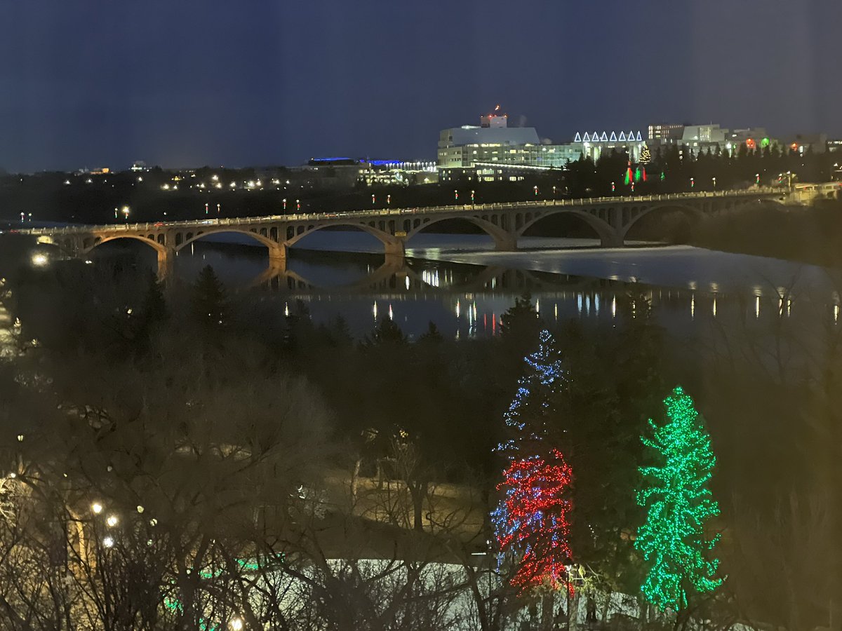 What a gorgeous city we live in. How picturesque. #yxe #proudtobeCanadian