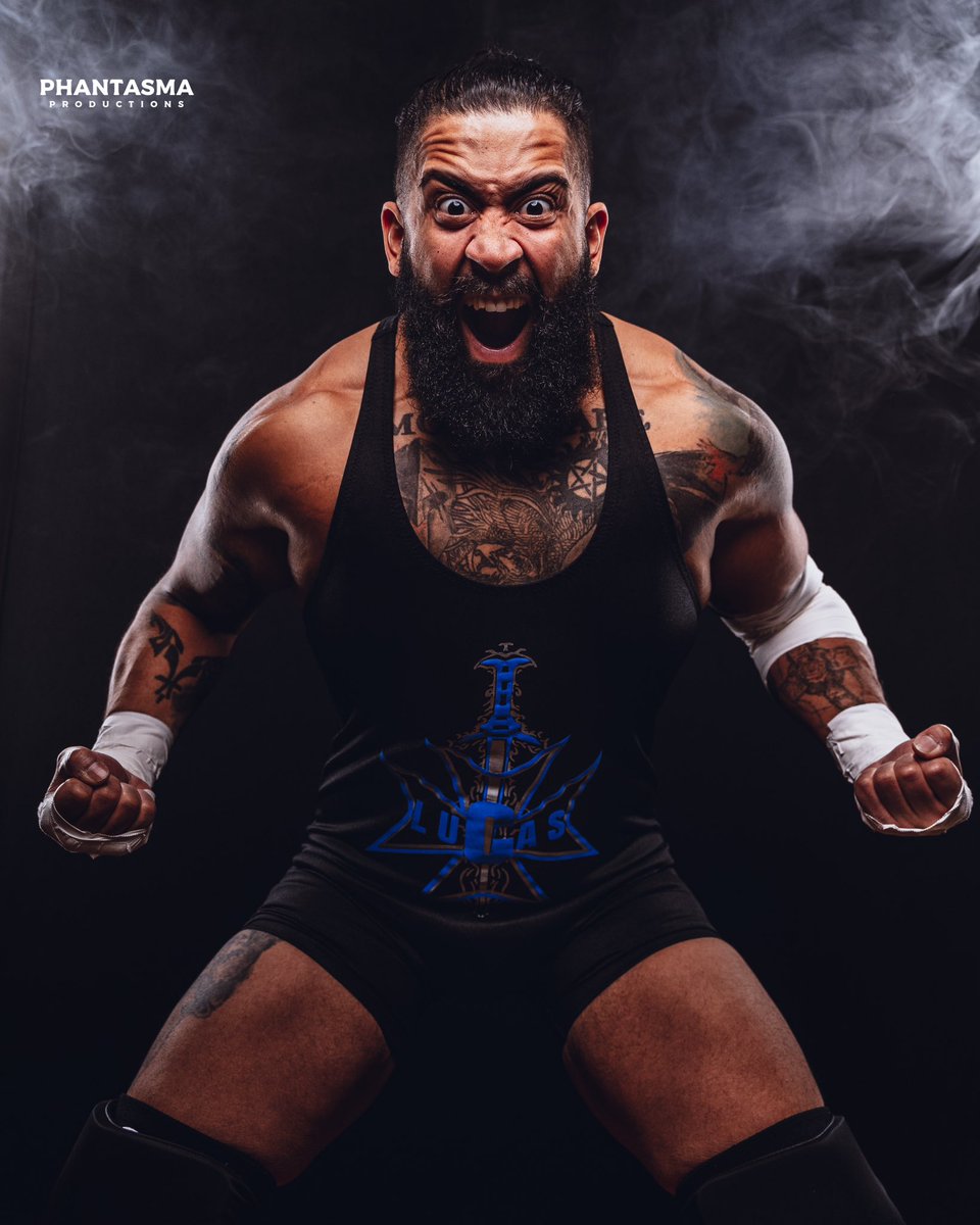 Phantasma22's tweet photo. @TheLucasChase looking good!
Need some promo shots? 😜
#wrestling #prowrestling #promophotos https://t.co/bwSfHUebKw