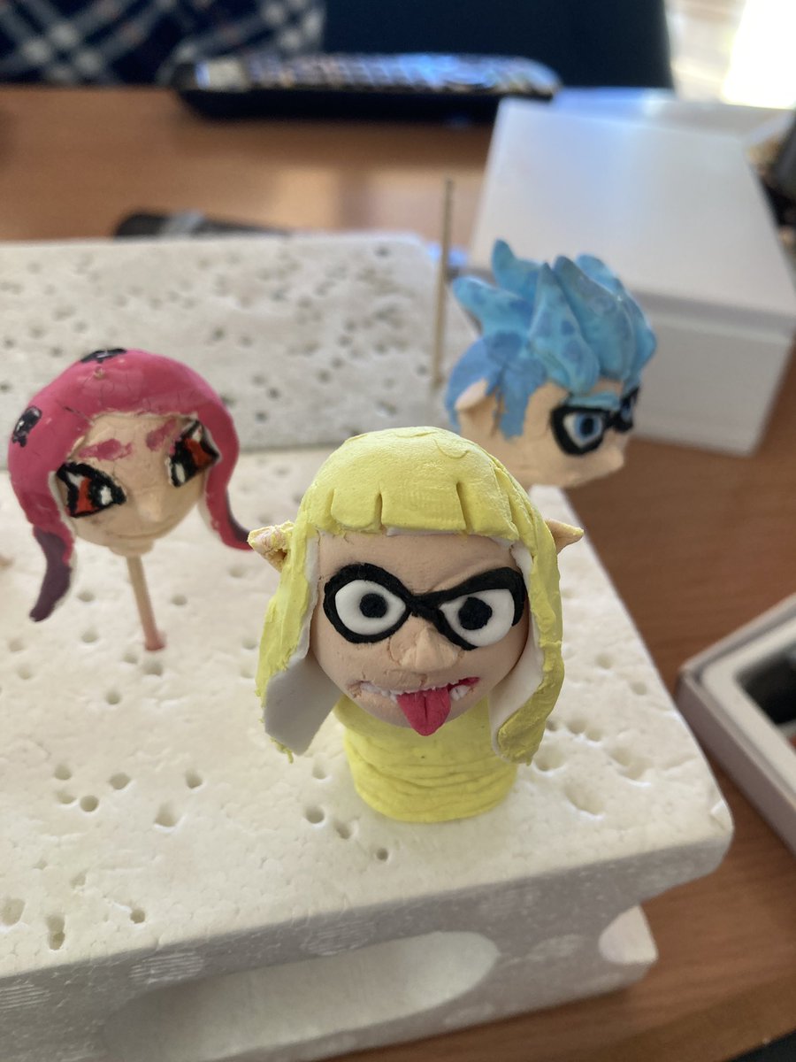 illcoill's tweet photo. 多分あと2〜3体作ったらマシになりそう
家族と立体物作るの楽しい https://t.co/45vBAuLhfi