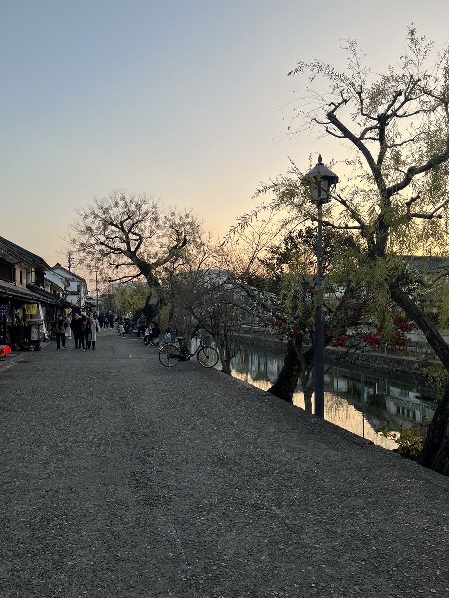 r16486738's tweet photo. 新年早々お仕事ですが、頑張ってきますﾈ
お弁当持ってきたから気合い十分‼︎

2024、どんな自分で過ごすかﾜｸﾜｸが止まらない https://t.co/LGxWVsvzX7