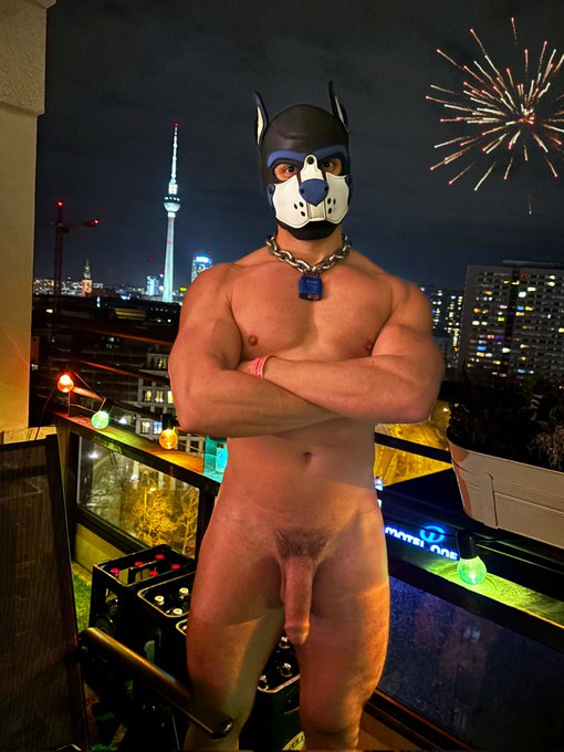 Happy New Year from Berlin with love ❤️🥂 https://t.co/dED1DHwvtB<a href="/tag/easterberlin"class="tags"><span>#easterberlin</span></a>