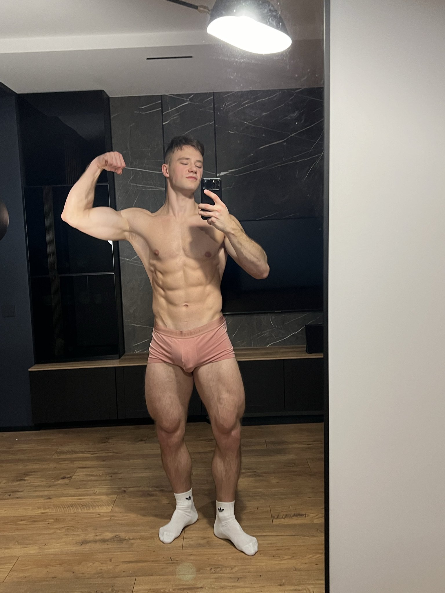 0,96% on X: Do u like the view? . . OF ⬇️ t.coTC4RL6vuOn  t.coK3yLuLtEmq  X