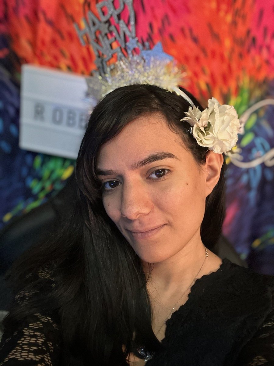 What's this?! Another Chica stream?! Yes it is!

Thanks to my awesome community, we're doing a bonus round of streams 🥳

Join me playing Fornite for the 1st time in a long time!!

LIVE:

twitch.com/ChicaDeAwesome