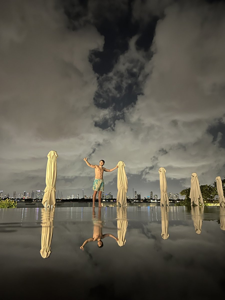 2023 de las mejores experiencias, viajes a países hermosos, amistades nuevas, competencia al más alto nivel, y lo mejor las metas cumplidas. 2024 con objetivos personales, y ganas de seguir creciendo. Gracias por ser parte de esto. Les deseo un feliz año nuevo. Los amo Pechito 🫶