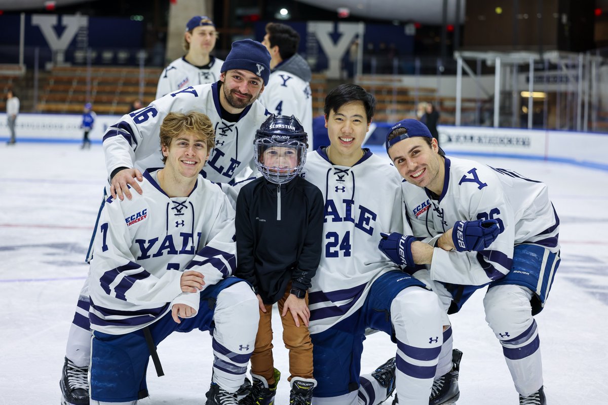 YaleMHockey's tweet photo. Closed out 𝟮𝟬𝟮𝟯 the right way!

#ThisIsYale | #BoolaBoola https://t.co/jvhEgkBqpa