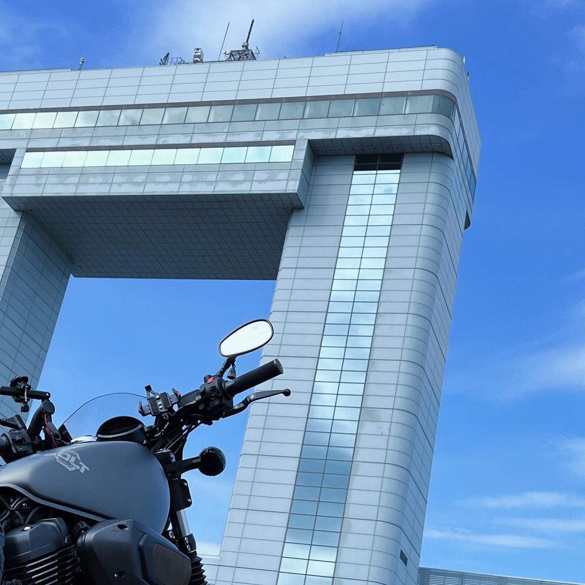 ModsMohikan's tweet photo. #yamaha #BOLT #バイク #ツーリング　#川崎マリエン https://t.co/8b2rfDEs9o