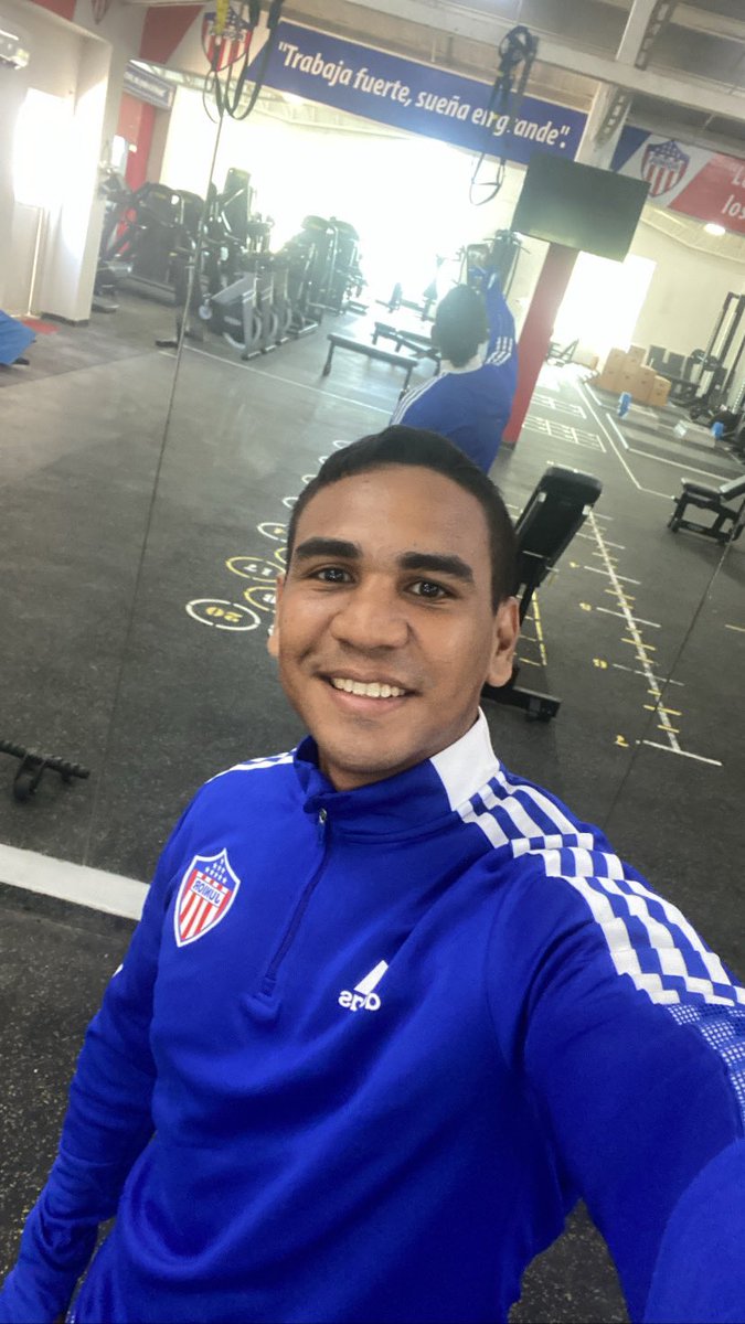 BrayanMiranda7's tweet photo. @ChrisDaes @TecnoglassSA @FunTecnoglass @JuniorClubSA #ElGloriosoJunior @TecnoglassSA @FunTecnoglass @JuniorClubSA https://t.co/RH1y7IjKe6