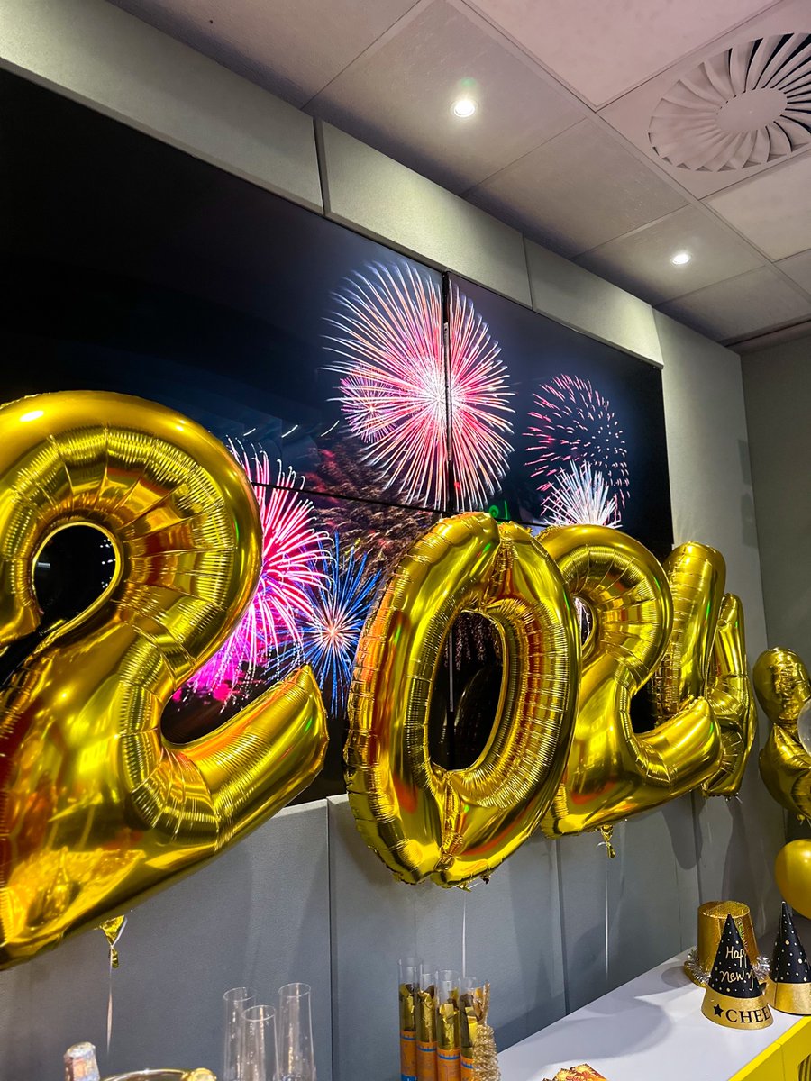 5️⃣...4️⃣...3️⃣...2️⃣...1️⃣ 🎉 Get ready to countdown into 2024 with Darren Maule on East Coast Breakfast! 📻 J Join us for an unforgettable New Year's Eve celebration filled with music, laughs, and the best company😉🌟 #EastCoastBreakfast