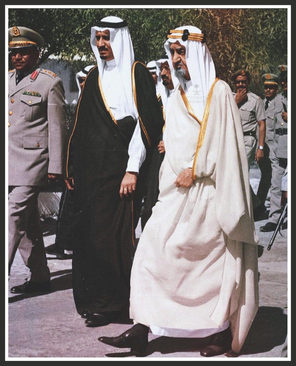 MidoAlhajji's tweet photo. ليست سيرة رجل بل مسيرة وطَن؛ حفظَ الله لنا قائدنا وحامل بيرقنا للمعالي؛ وجزاه الله عنّا خير الجزاء #الملك_سلمان_88سنة https://t.co/SLD6g2HA3H