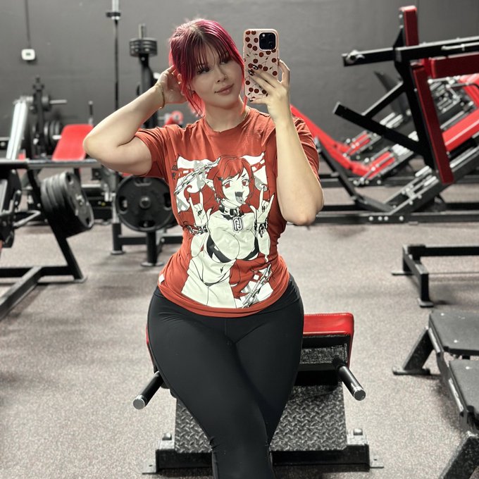 I heard you like anime thighs https://t.co/1R8SiOJos6