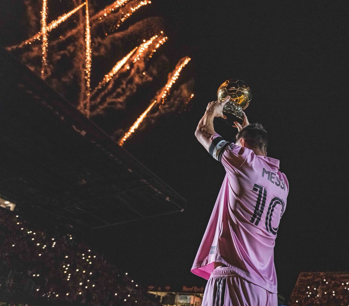 WeAreMessi tweet picture