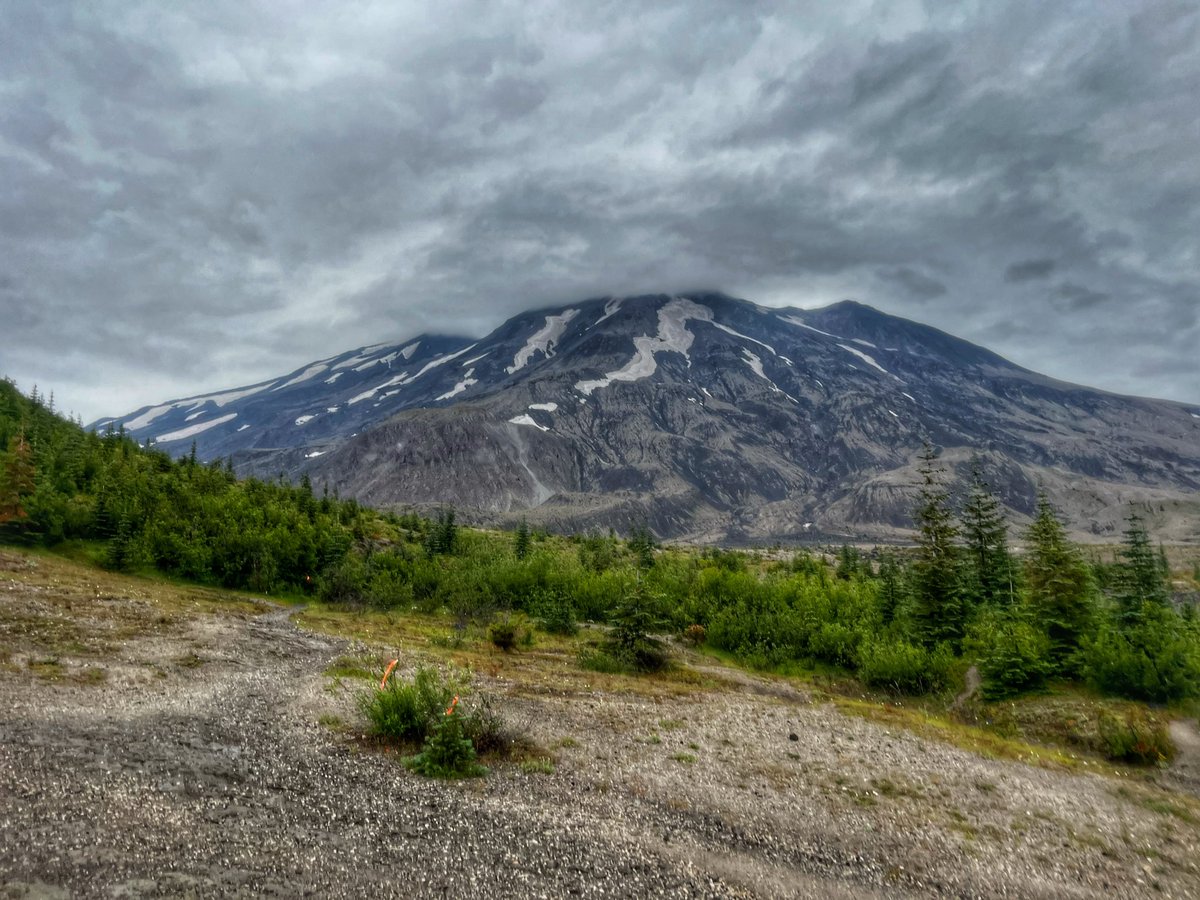 sharmanian's tweet photo. 2023 was a very satisfying running year. A return to @ComradesRace with a new course PR, watching the Eugene Diamond League, my first trip around #MtStHelens, mountain time before the smoke and a downhill marathon PR to finish the season. Hope your adventures were as fun as mine. https://t.co/k5f87X5c59
