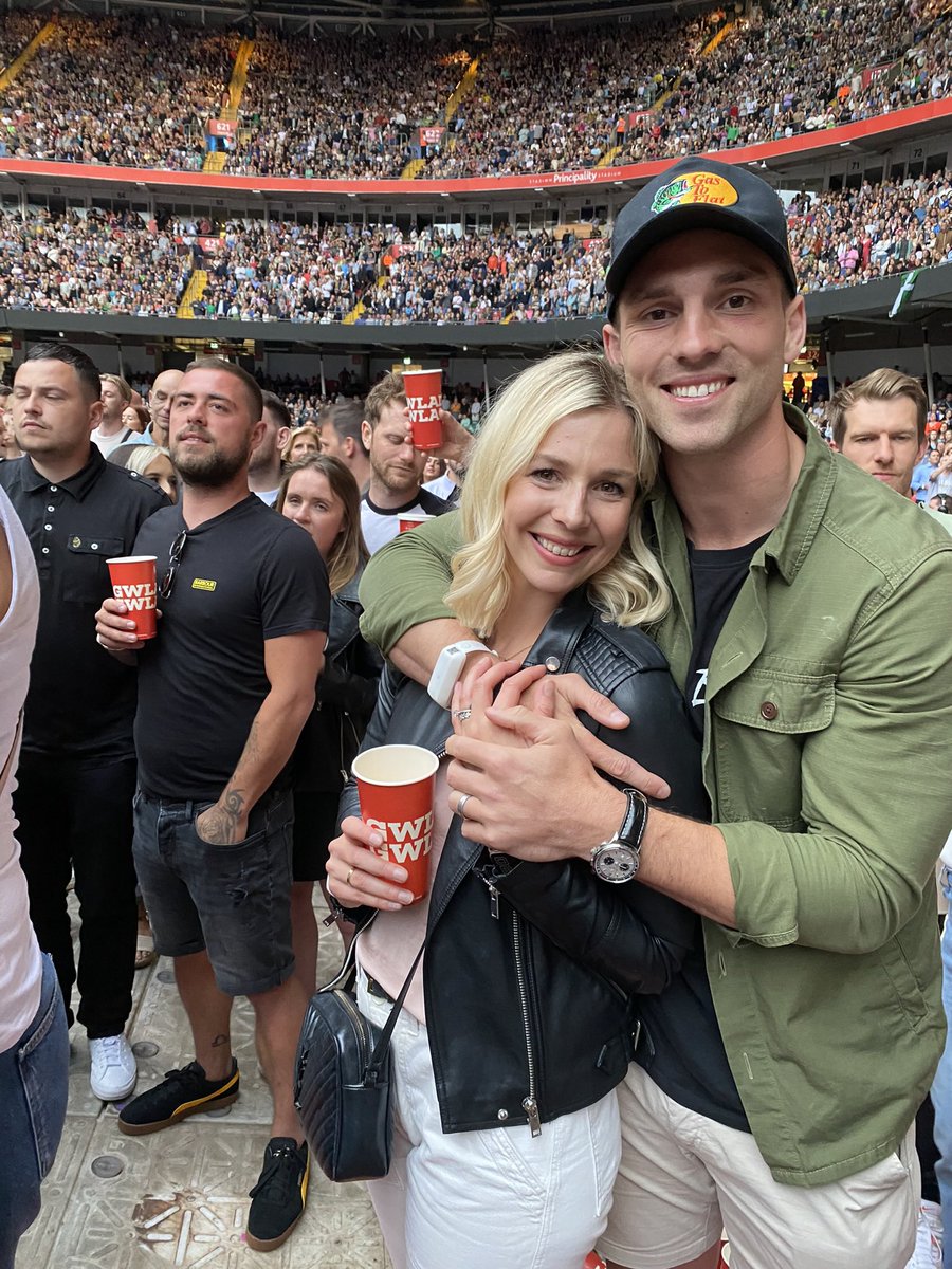 George North tweet media