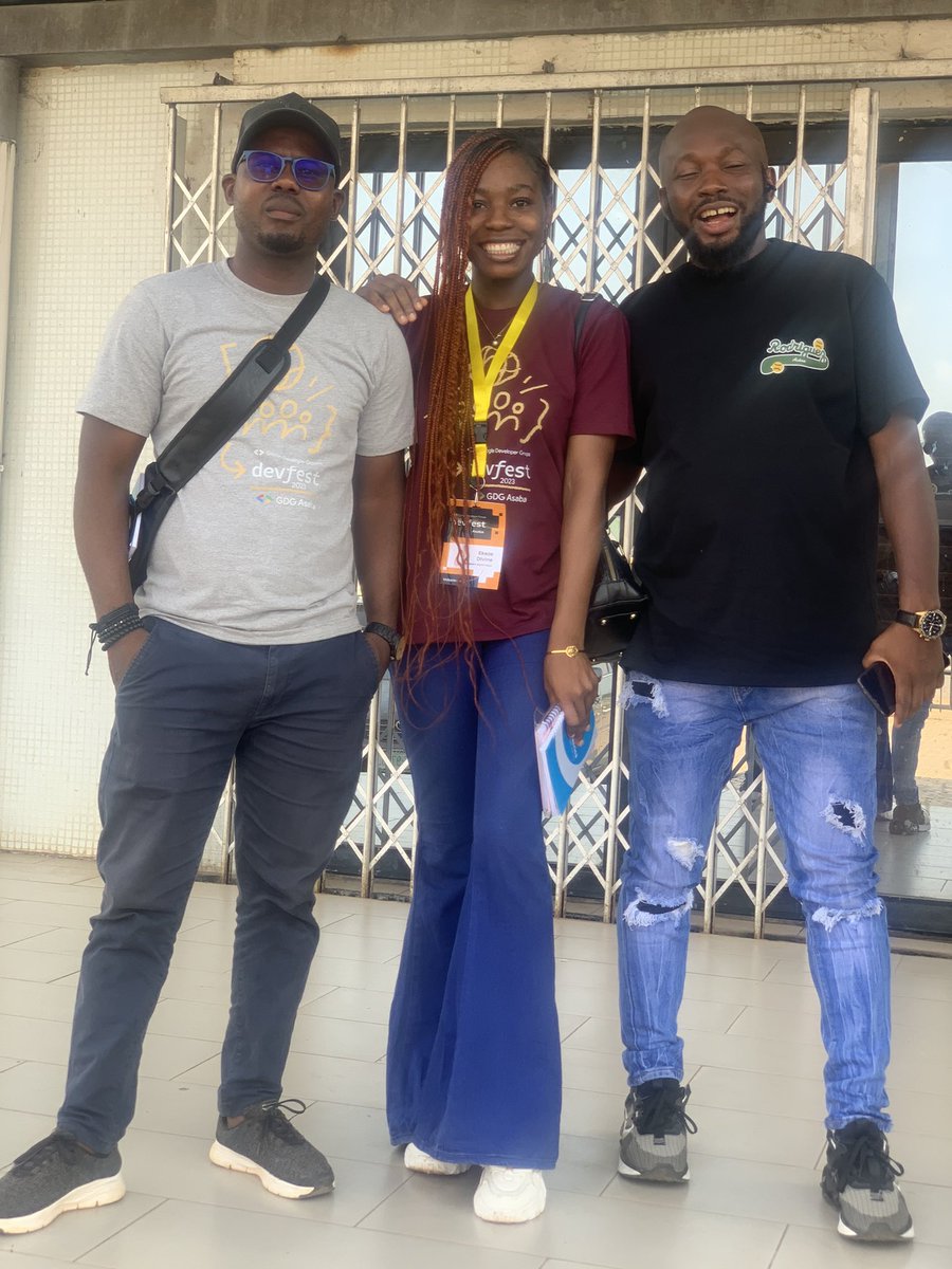 deeTechGurl's tweet photo. I attended my first tech event this year- DevFestAsaba and I volunteered as well 🤭.

I Learnt a whole lot and networked as well. I look forward to attending more tech events and networking with like minds in 2024 😌. 

#bestinhoardingmemories
#devfestAsaba 
@devfestasaba23 https://t.co/KHMR2i4Kh7