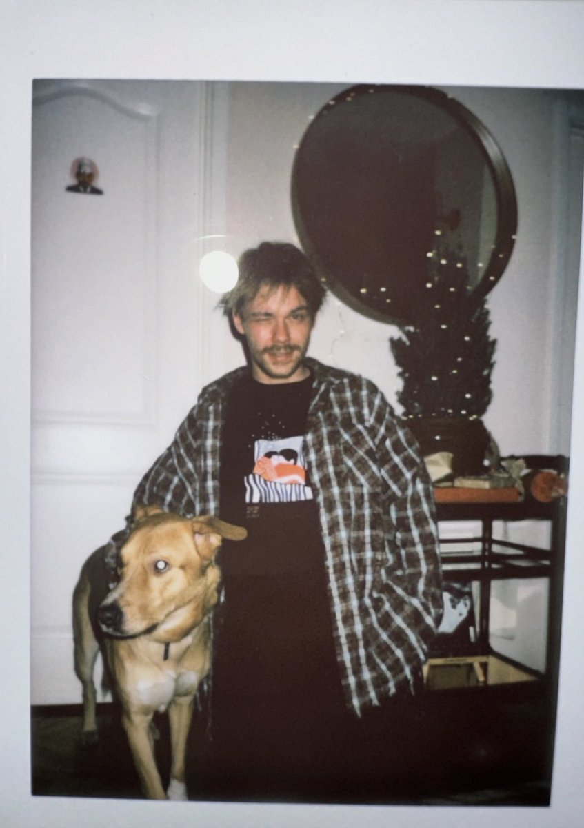 ⠀ ⠀
конец рубежа примерно такой. стойко стою на ногах и готов врываться в новый год. загадываю и желаю себе только самого кайфового. с новым годом! 

⠀ ⠀