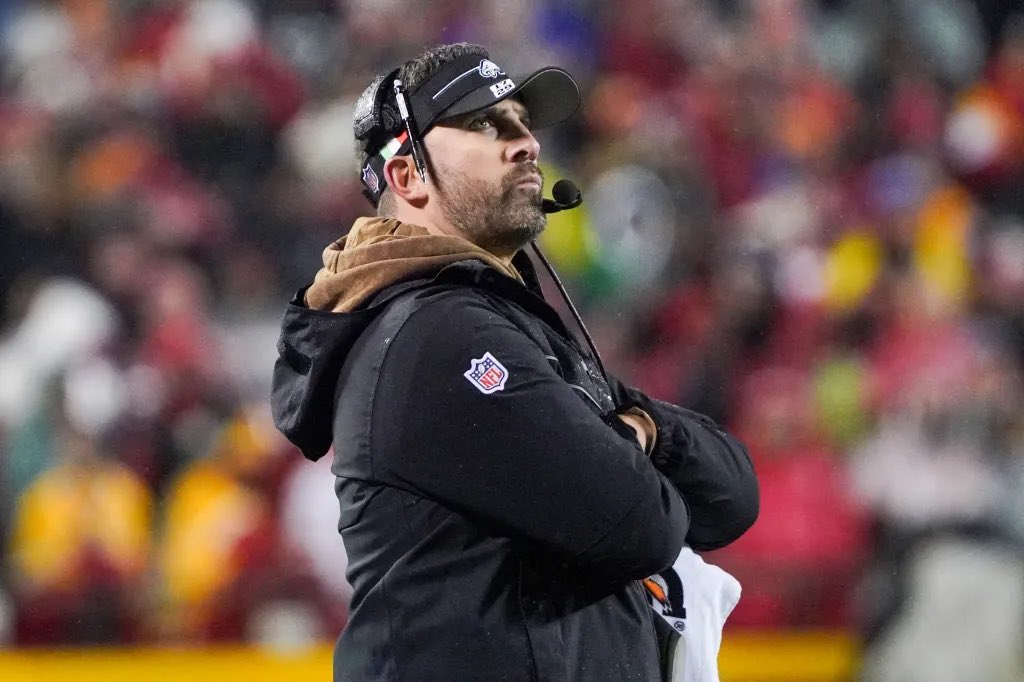 Word On The Birds tweet media