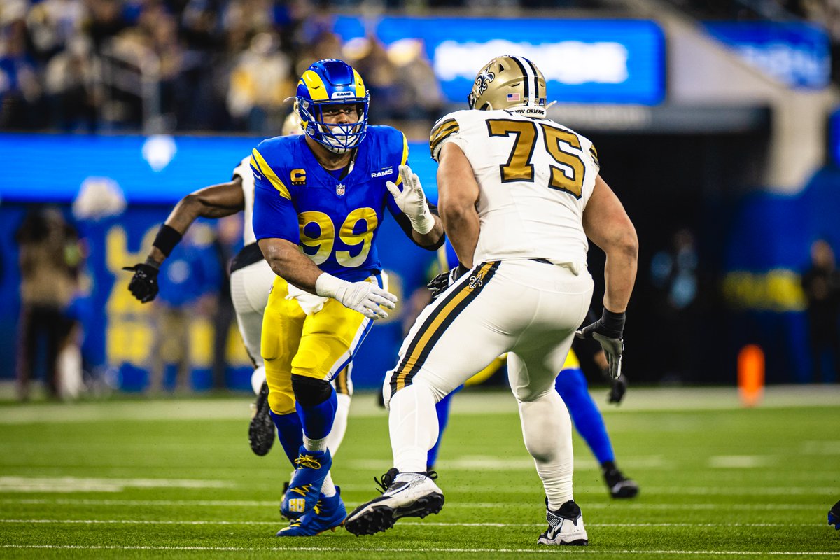 TheLARamsPR's tweet photo. With two tackles for loss, DT Aaron Donald has passed Julius Peppers (175) for third-most all-time in NFL history. #RamsHouse #LARvsNYG @AaronDonald97 https://t.co/KFOnjYeDbF