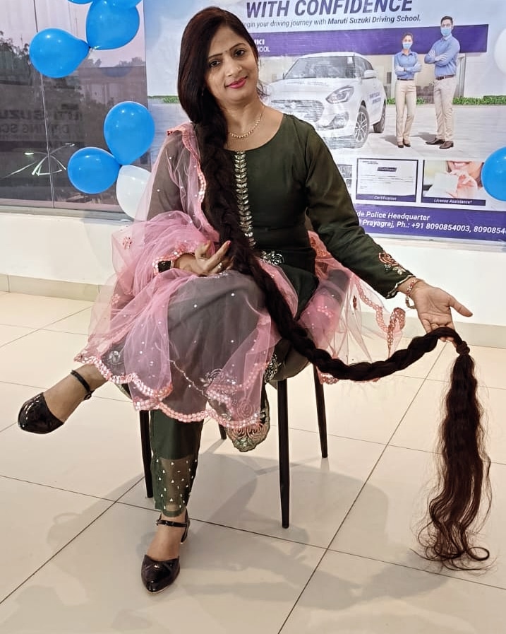 smitalonghair's tweet photo. Happy New Year 2024..❤️ #smitalongesthair #smitasrivastava #hair #mybeauty #mylife #myhair #mylonghair #mypost #mypassion #myview #hairtrends2024 #guinnessworldrecord #india #inspiration #achievement #happy #longhairworld #womenslonghair #floorlength #longhair https://t.co/bvICra0gh3